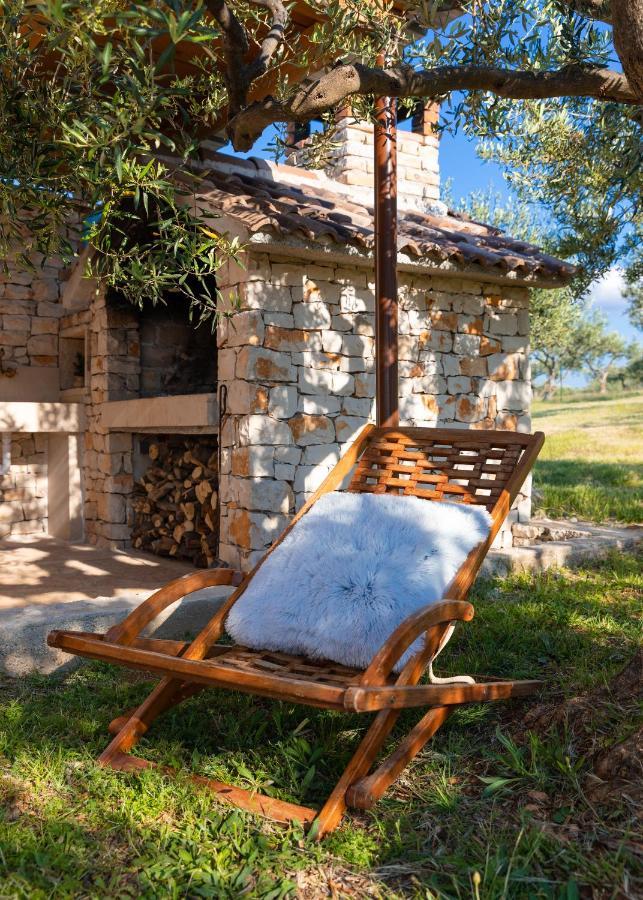 Marina Holiday Home Postira Exterior photo